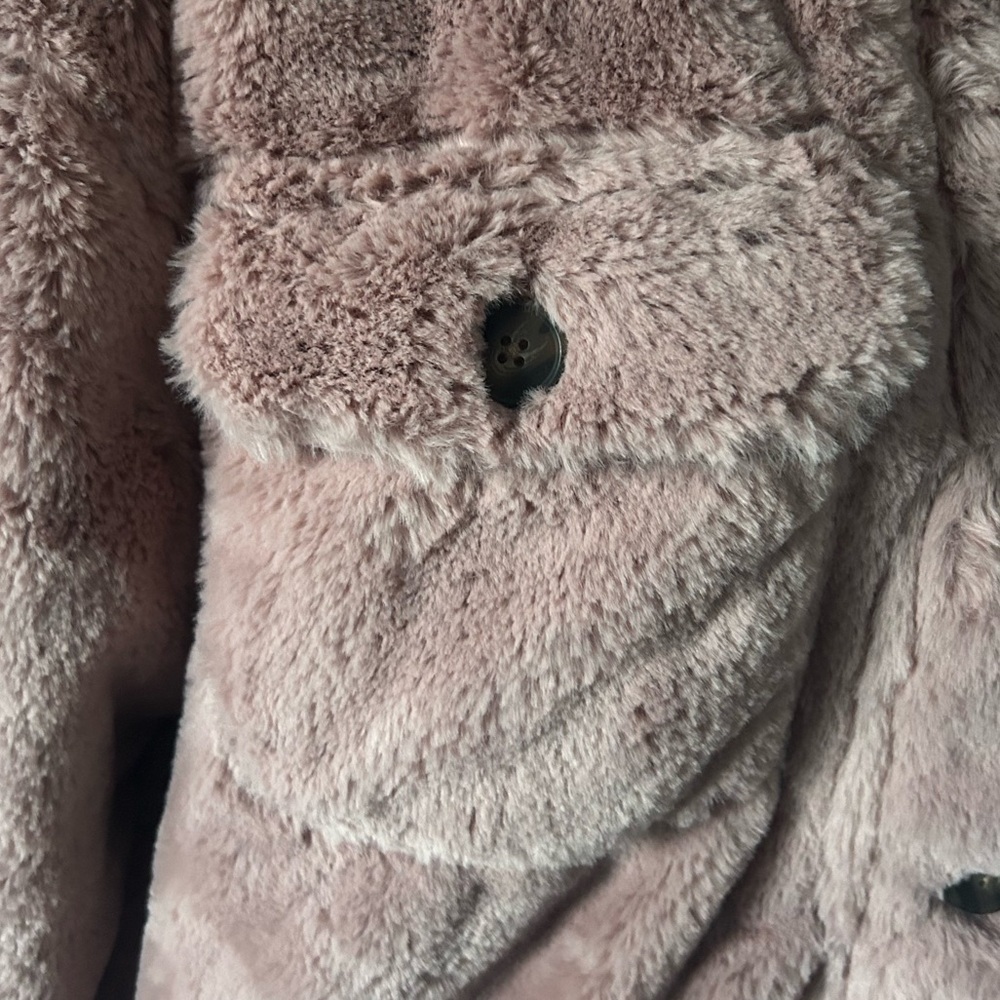 Time and Tru Pink Faux Fur Shacket - Picture 6 of 11